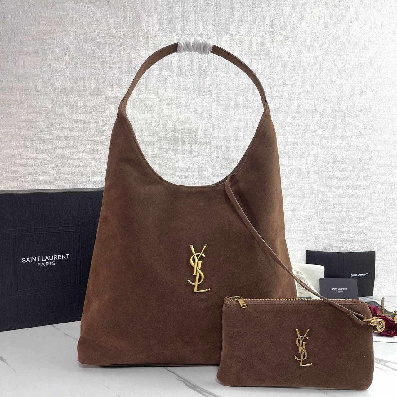 YSL
 GOOD QUALITY 
120 dhs✅

Zain39
♥️♥️♥️