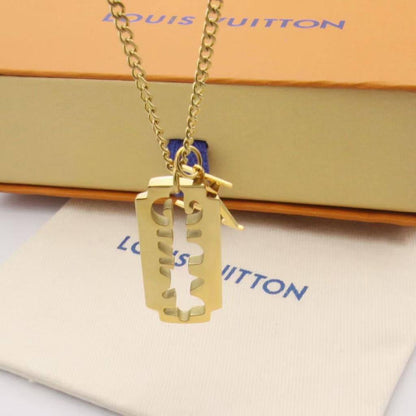 Lv 
Necklace 
50 DHS❤️

Zain89
♥️♥️♥️