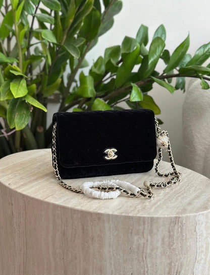 Chanel 
        19cm
210 dhs🗽

Zain131
♥️♥️♥️