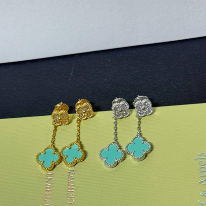 VCA 🦋*
Mini Earring🌸
Master quality 💯
With normal boxes 📦 
55 dhs🪙🌨️
With master box 🗃️ 
80 dhs🪙🌨️

Zain216
♥️♥️♥️