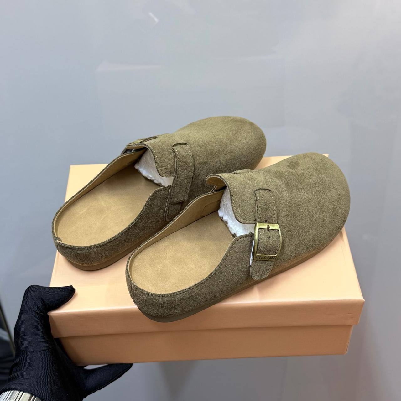 New
55 dhs🪙🌨️
Size 36 to 40

Zain40
♥️♥️♥️