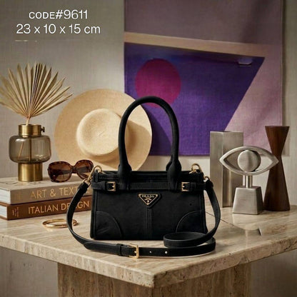 PRADA ʙᴏɴɴɪᴇ ʜᴀɴᴅʙᴀɢ
sᴜᴇᴅᴇ & ғᴀᴜx ʟᴇᴀᴛʜᴇʀ ᴍᴀᴛᴇʀɪᴀʟ
ɢᴏʟᴅ ʜᴀʀᴅᴡᴀʀᴇ
ɪᴛ ʜᴀs ᴀ ʙᴇʟᴛ ʟᴏɴɢ sᴛʀᴀᴘ

85 dhs✅

Zain31
♥️♥️♥️