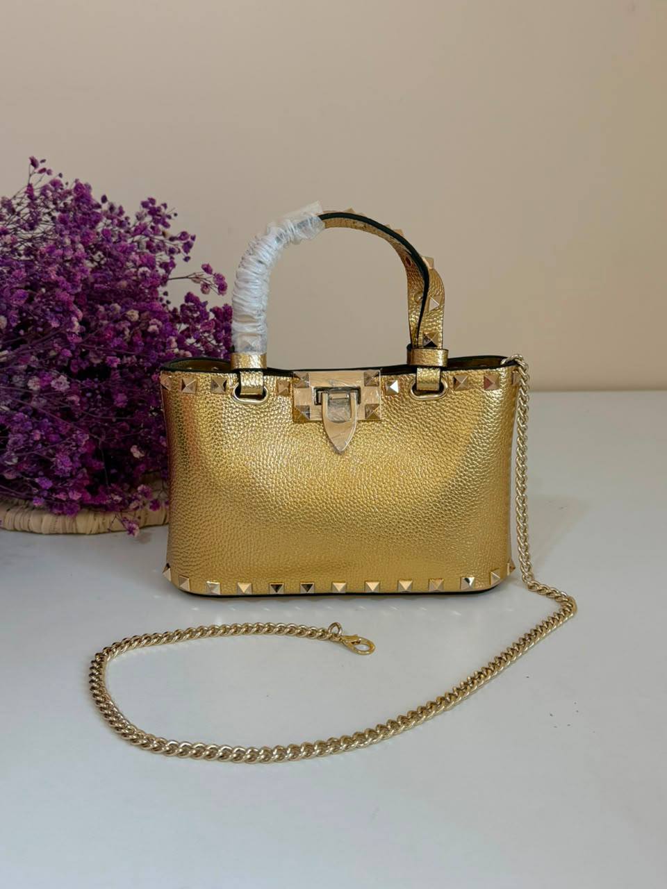 Valentino

260 dhs

Zain134
♥️♥️♥️