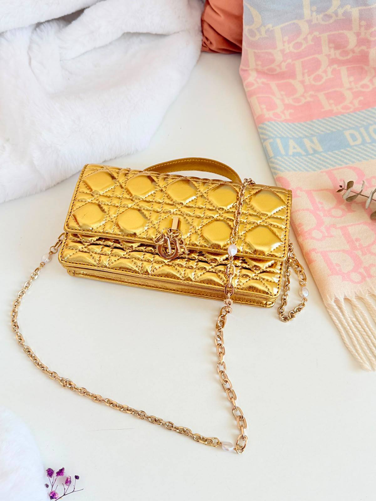 Dior

240 dhs

Zain134
♥️♥️♥️