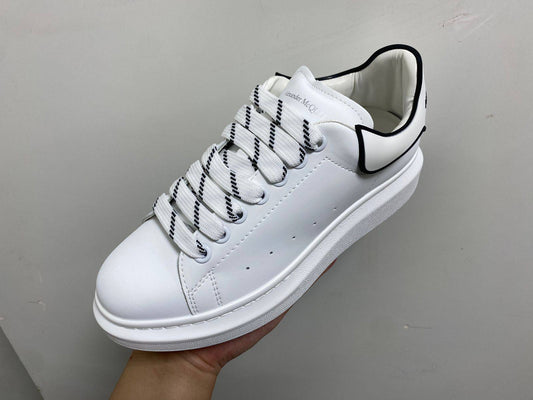 ALEXANDER MCQUEEN ‘BLACK Trim/WHITE’🖤🤍
36-45 AVAILABLE 🤩
250 dhs❣️

Zain242
♥️♥️♥️