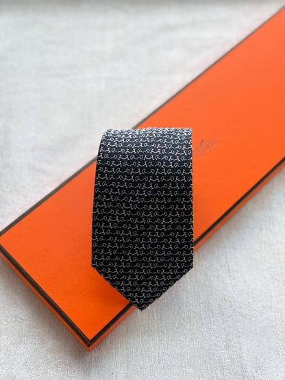 HERMES - LV
*TIE*
*Master quality*
*New collection*
180 dhs✅

Zain179
♥️♥️♥️