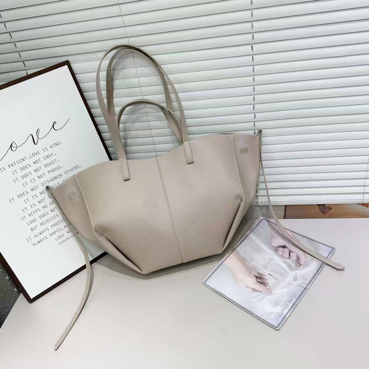 Polene
110 dhs🪙💚

Zain50
♥️♥️♥️