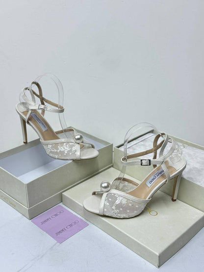 Jimmy Choo
💯high quality
Size 36-37-38-39-40-41
120 dhs🇦🇪🇦🇪

Zain21
♥️♥️♥️
