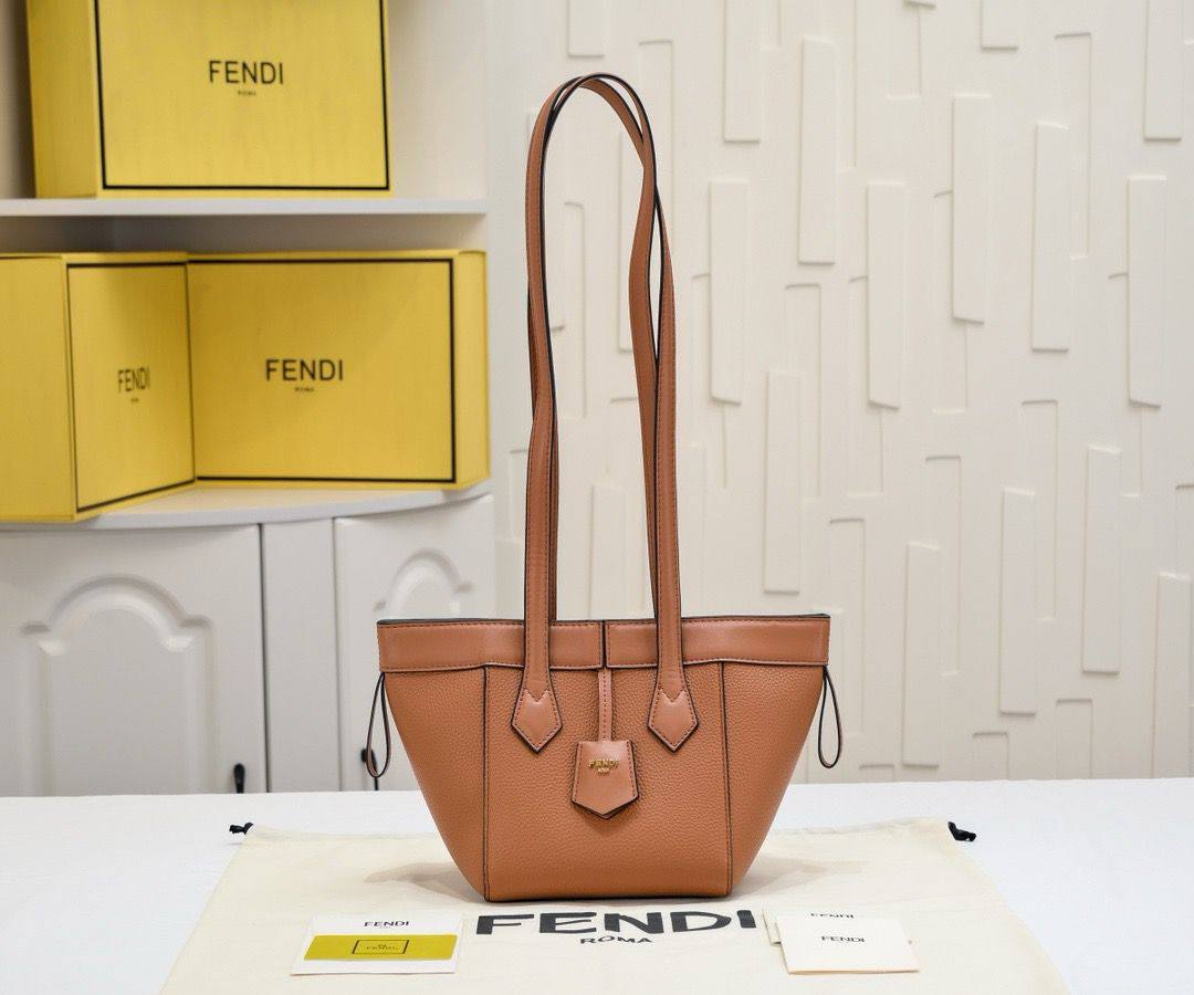 Fendi 
Master🖤
For Price 👇 WhatsApp✅
0568585901 
0507557372
0552275751 Owner Zain 👌

Zain111
♥️♥️♥️