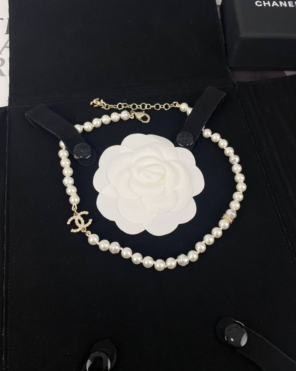 NECKLACE CHANEL 
MASTER 
90 dhs🪙🌨️

Zain89
♥️♥️♥️