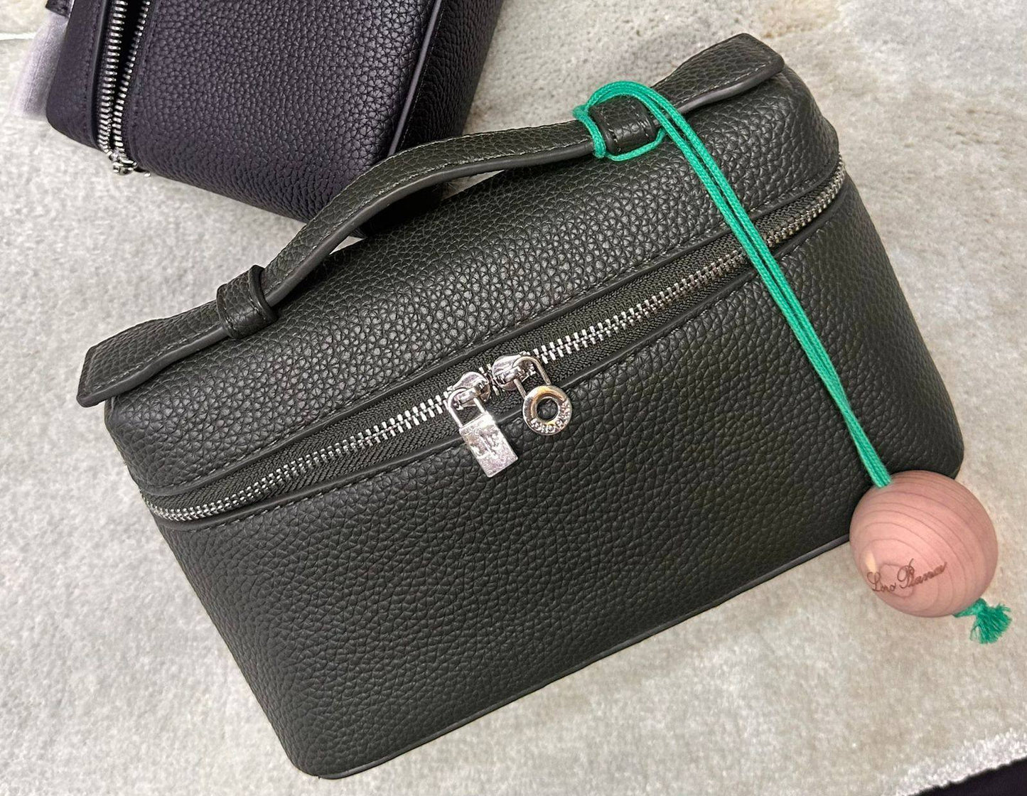 LV
Master Bags +++
For Price 👇 WTSP Text Zain 0568585901

Zain142
♥️♥️♥️