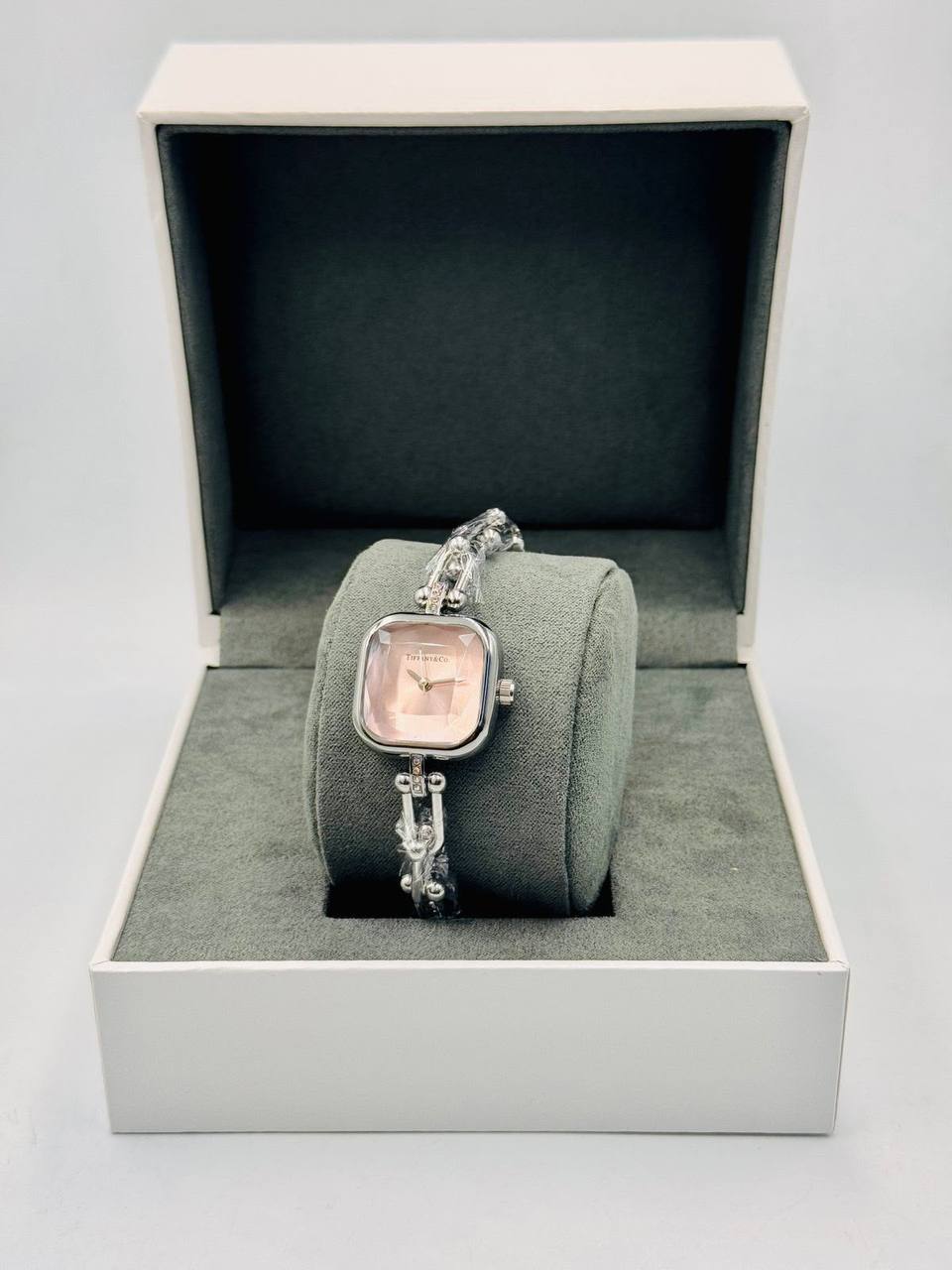 Tiffany ladies 
55 dhs🇦🇪🇦🇪

Zain08
♥️♥️♥️