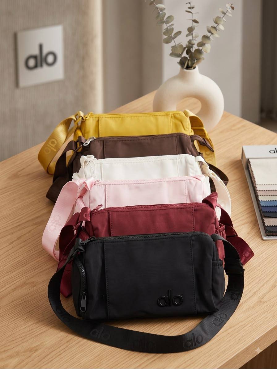 NEW CAME
ALO Siling Bag
GOOD QUALITY 
55 dhs🇦🇪🇦🇪

Zain40
♥️♥️♥️