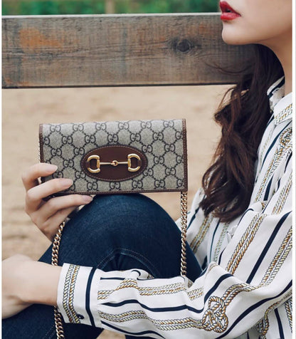 Gucci
90 dhs🇦🇪🇦🇪 
with box 
Good Quality

Zain07
♥️♥️♥️