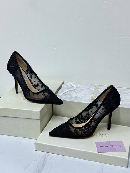 Jimmy Choo
𝐉𝐈𝐌𝐌𝐘 𝐂𝐇𝐎𝐎
💯high quality
Size 36-37-38-39-40-41
115 dhs✅

Zain86
♥️♥️♥️