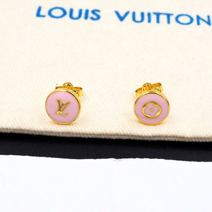LV
Necklace ✨
Bracelet 😍
Earring 🦋
Master quality 💯
With normal boxes 🗃️ 
140 dhs🇦🇪🇦🇪

With master box 📦 
170 dhs🇦🇪🇦🇪

Zain216
♥️♥️♥️