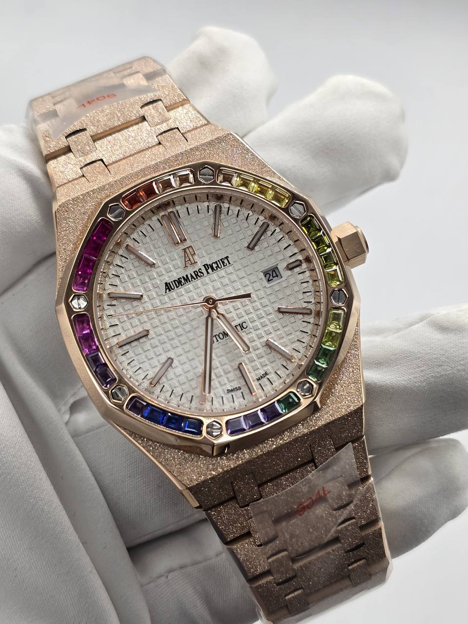 Ap Men
*Good quality*
*Automatic*
350 dhs🪙💚

Zain29
♥️♥️♥️