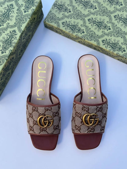 Gucci 
95 dhs🪙🌨️
Size 36-42

Zain55
♥️♥️♥️