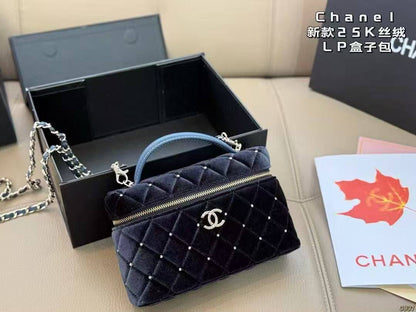 CHANEL 

110 dhs🇦🇪🇦🇪

with box

Zain90
♥️♥️♥️