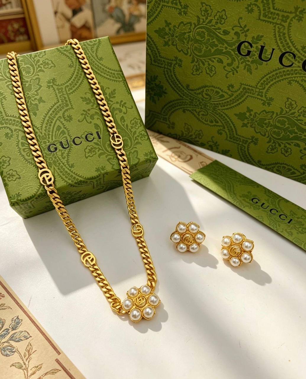 GUCCI SET 
NECKLACE EARRINGS
MASTER💫✨
110 DHS✅
WITH SMALL BOX AND PAPER BAG🛍️🎁
Limited Stock🌟

Zain89
♥️♥️♥️