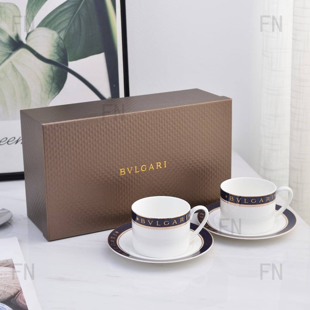 Branded mugs set

130 dhs 
set 4 pc 

with box🎁🎁🎁

Zain205
♥️♥️♥️
