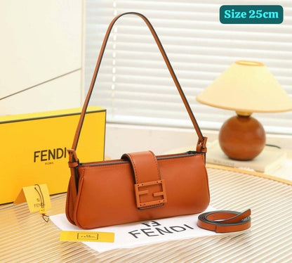 Fendi
Good quality 

with box 🎁🎁🎁

90 dhs💓

Zain186
♥️♥️♥️