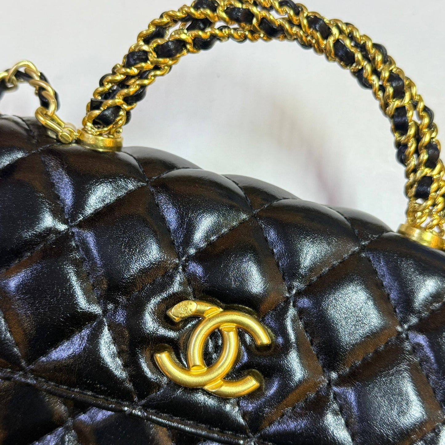 CHANEL 

NEW CAME GOOD QUALITY 
WITH BOX 
🎁🎁🎁

90 dhs❣️

Zain39
♥️♥️♥️
