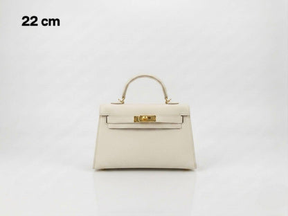 HERMES ᴋᴇʟʟʏ
ʜᴀʀᴅ ᴛᴏɢᴏ ʟᴇᴀᴛʜᴇʀ 
ɢᴏʟᴅ ʜᴀʀᴅᴡᴀʀᴇ
ᴡɪᴛʜ ʟᴏɴɢ ʙᴇʟᴛ sᴛʀᴀᴘ
sɪᴢᴇ : 22 cm
ᴡɪᴛʜ BOX
🎁🎁🎁

90 dhs✅

Zain131
♥️♥️♥️
