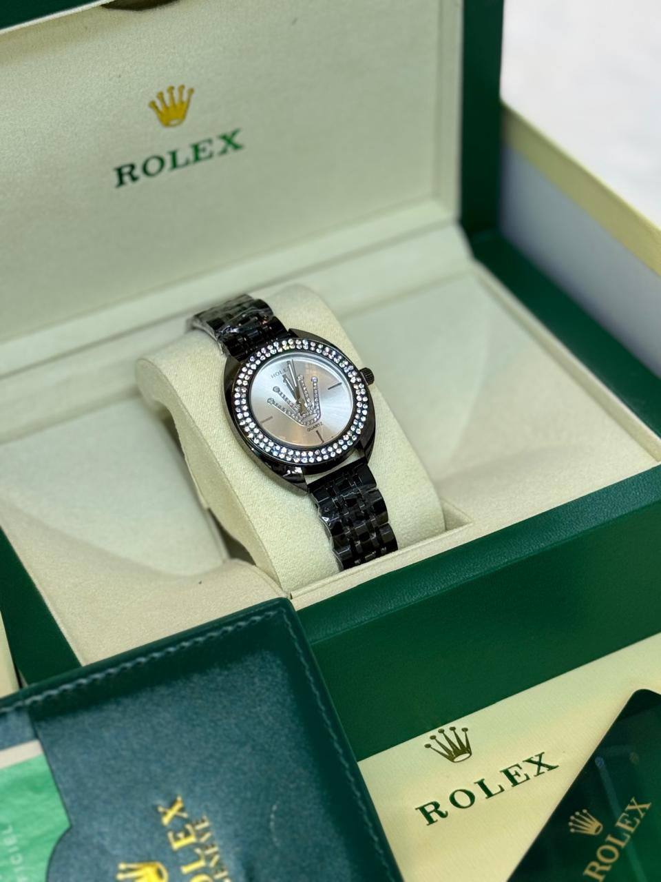 ROLEX 🆕 LADIES 
GOOD QUALITY 💯
60 dhs🪙💕

Zain133
♥️♥️♥️