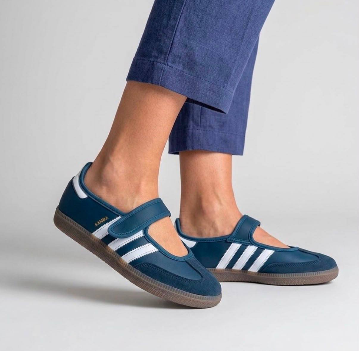 adidas Samba Jane
Size 36-41 ，
190 dhs🇦🇪🇦🇪

Zain18
♥️♥️♥️