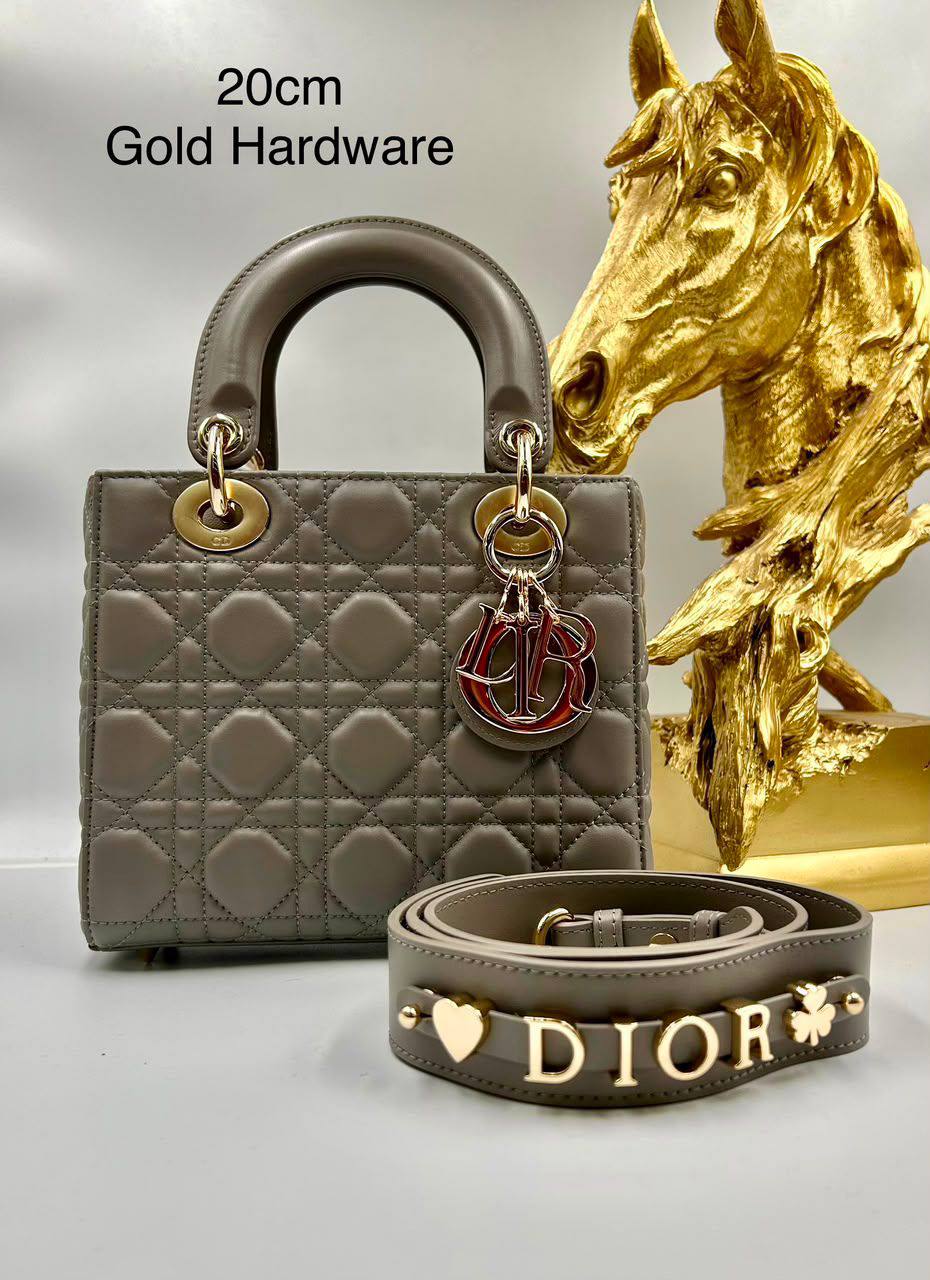 Dior 
Super Master  ❤️
For Price 👇 WhatsApp✅
0568585901 
0507557372
0552275751 Owner Zain 👌

Zain71
♥️♥️♥️