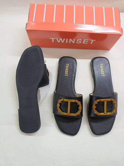 Twinset

Size 36-41🔥🔥🌹
60 dhs💓

Zain161
♥️♥️♥️