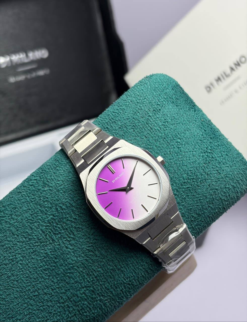 D1 milano watch for ladies good quality 
260 dhs✅
 (size 31mm)

Zain59
♥️♥️♥️