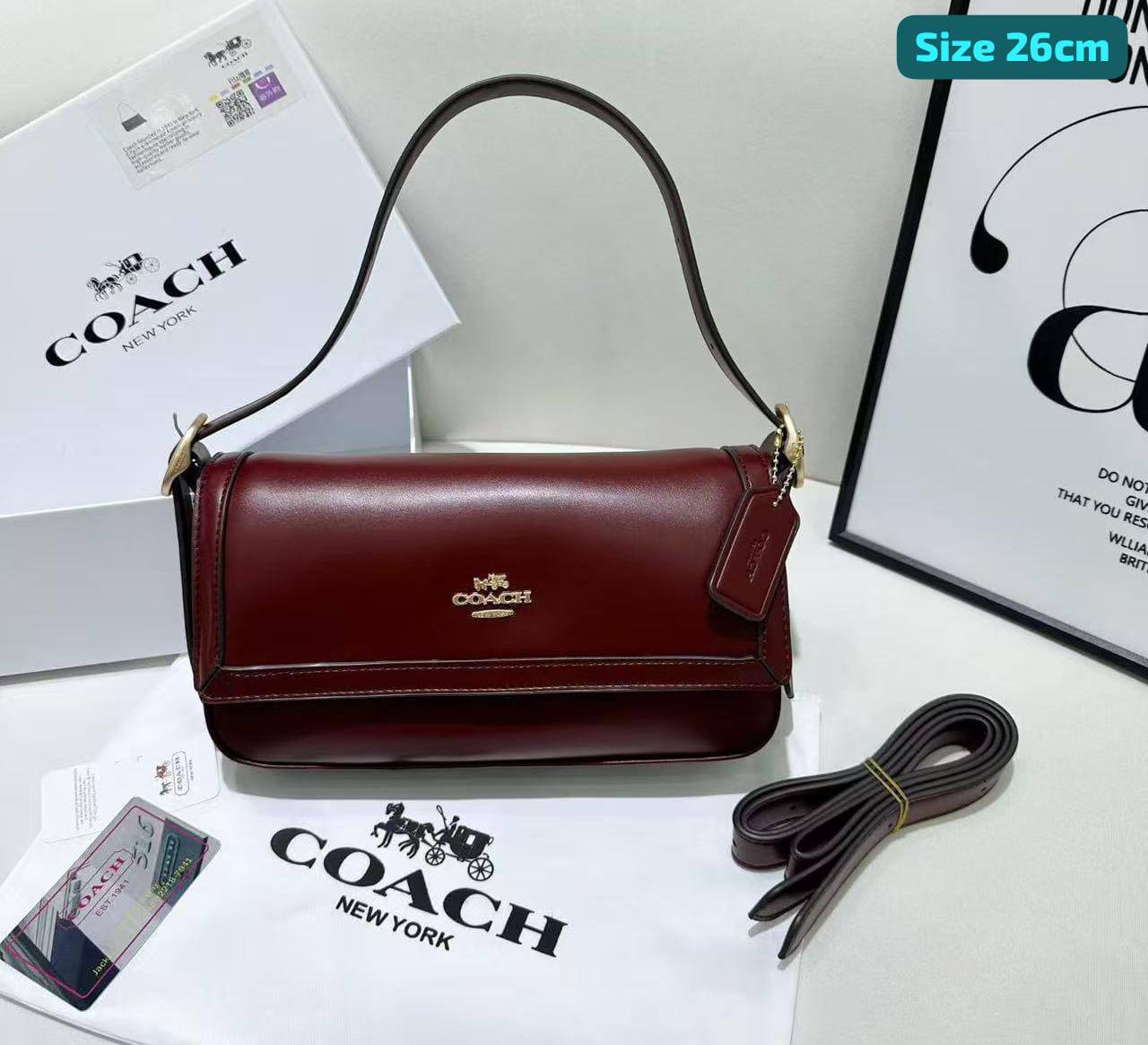 Coach

Good quality 

with boX
🎁🎁🎁

95 dhs❣️

Zain186
♥️♥️♥️