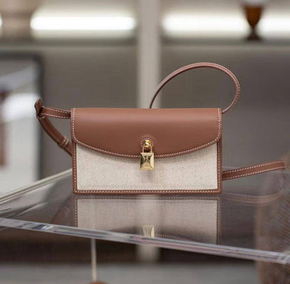 Loro Piana
95 dhs✅
Good-quality 

with box
🎁🎁🎁

Zain35
♥️♥️♥️