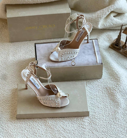 Jimmy Choo

Size. 36 to 41 

130 dhs🇦🇪🇦🇪

Zain80
♥️♥️♥️