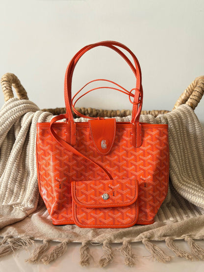 Goyard 
Vipp quality 
Size: 21 cm

For Price 👇 WhatsApp✅
0568585901 
0507557372
0552275751 Owner Zain 👌

Zain315
♥️♥️♥️