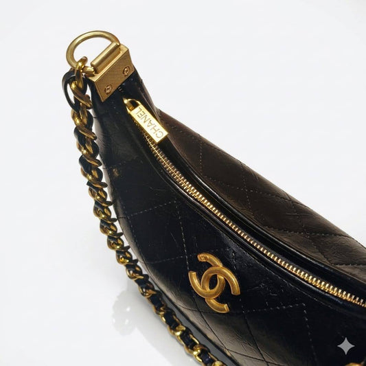 CHANEL ʜᴏʙᴏ 
sʜᴏᴜʟᴅᴇʀ ʙᴀɢ
ɢʀᴀɪɴᴇᴅ ᴄᴀʟғsᴋɪɴ
ɢʟᴏssʏ ʟᴇᴀᴛʜᴇʀ
ɢᴏʟᴅ ᴄʜᴀɪɴ ʙᴇʟᴛ
ᴡɪᴛʜ ʟᴏɴɢ ʙᴇʟᴛ sᴛʀᴀᴘ
ɢᴏʟᴅ ʜᴀʀᴅᴡᴀʀᴇ
sɪᴢᴇ : 28 cm
ᴡɪᴛʜ BOX
🎁🎁🎁

80 dhs✅

Zain31
♥️♥️♥️