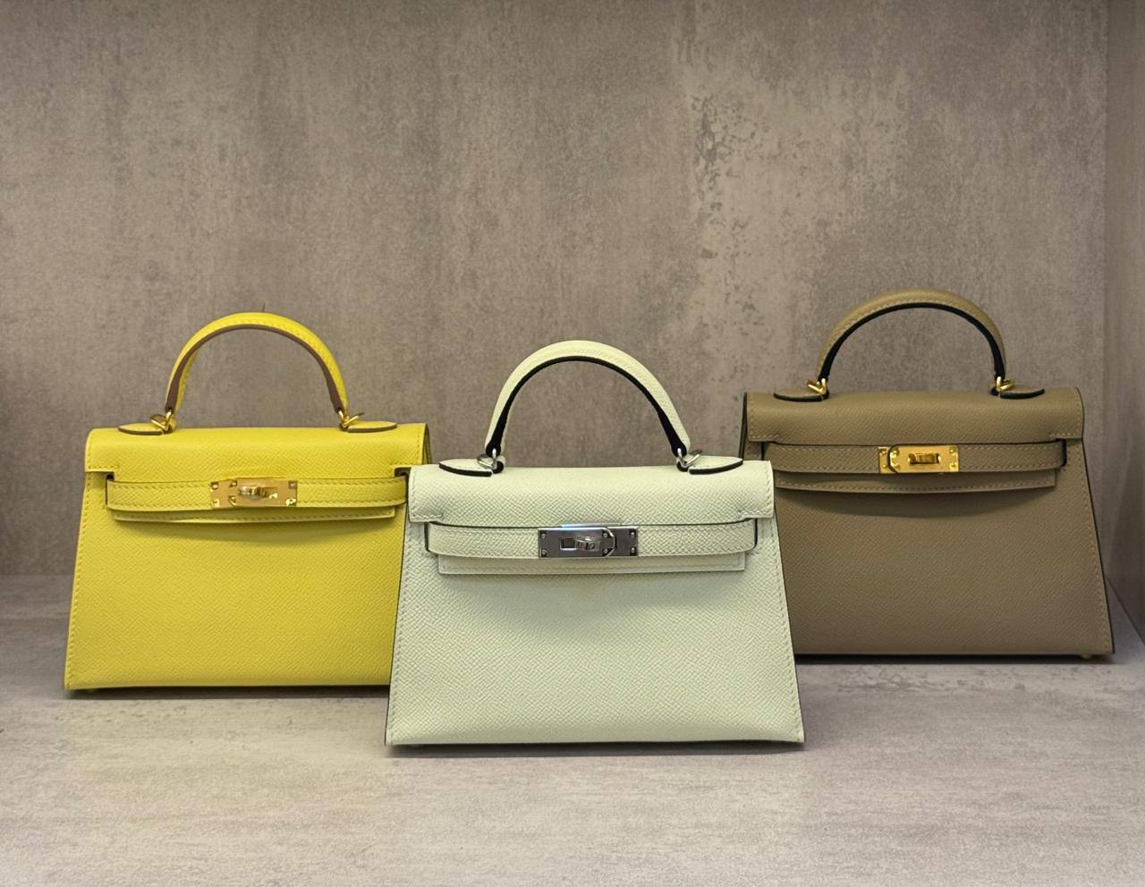Hernes
𝐇𝐞𝐫𝐦𝐞𝐬 𝐌𝐢𝐧𝐢 𝐊𝐞𝐥𝐥𝐲 𝟏𝟗𝐜𝐦 
𝐇𝐚𝐧𝐝 𝐌𝐚𝐝𝐞 
1350 dhs✅🖤🌴

ETAG4
♥️♥️♥️