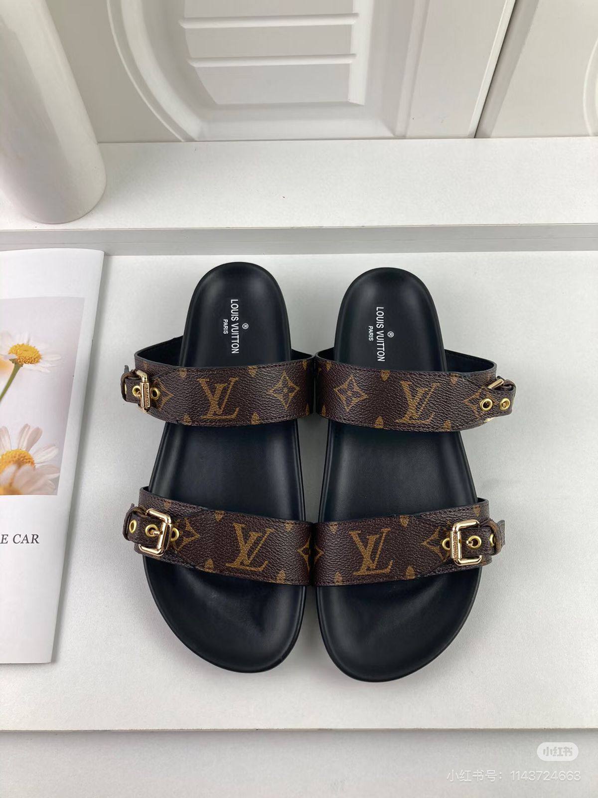LV 
Sandal
Size 36-41
110 dhs💓

Zain145
♥️♥️♥️