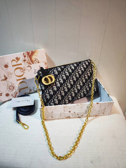 85 dhs✅

with box
🎁🎁🎁

Zain26
♥️♥️♥️