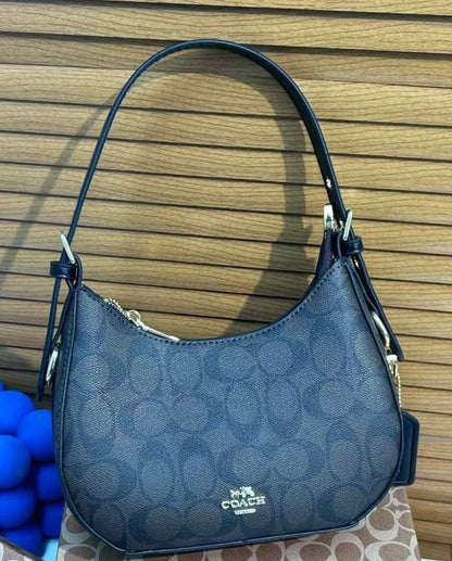 Coach
65 dhs🇦🇪🇦🇪

Zain232
♥️♥️♥️