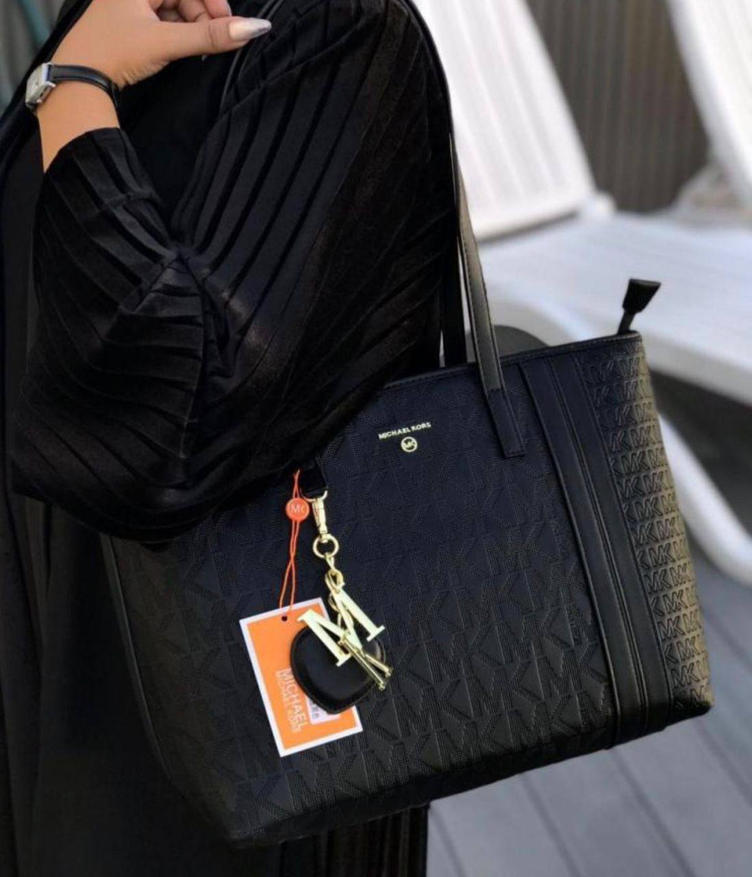 MK
90 dhs💓
Good quality

Zain35
♥️♥️♥️