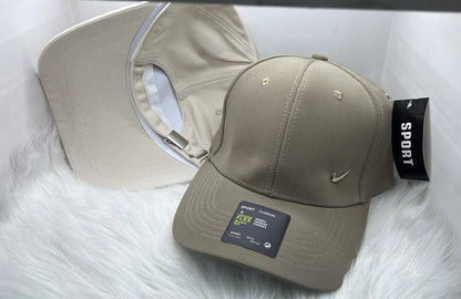 Caps
Tomford
Adidas
Gucci
Alo
Polo
35 dhs🇦🇪🇦🇪

Zain182
♥️♥️♥️