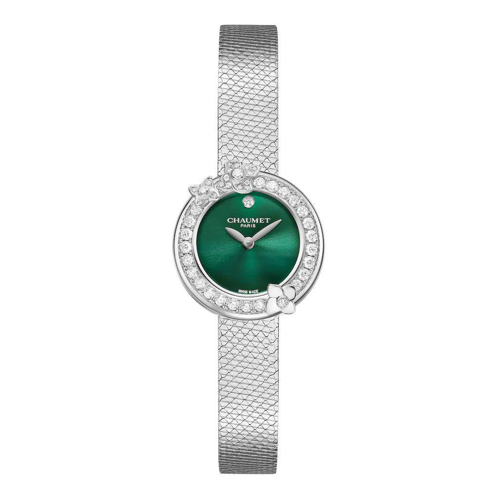 Chaumet 
master quality watch for ladies 
850 dhs✅ 

with box and paper bag
🎁🎁🎁

Zain59
♥️♥️♥️