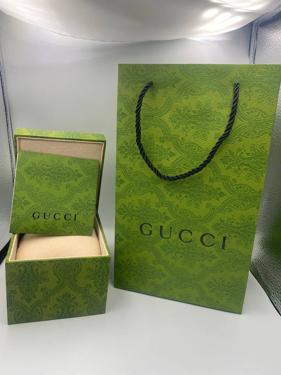Watches Boxes

Box + Card + Paper Bag

50 dhs🪙🌨️

Zain45
♥️♥️♥️