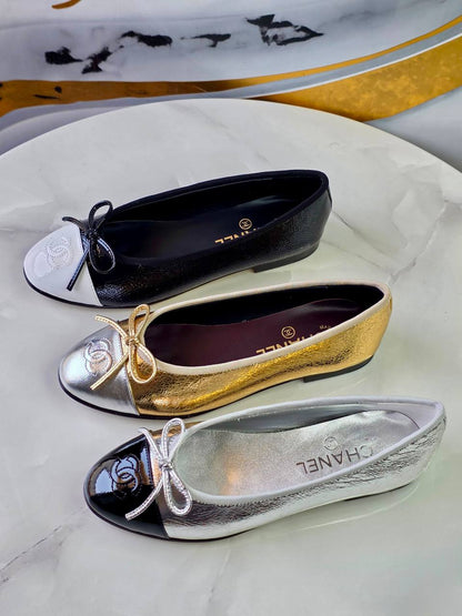Chanel
Super *AAA* *+* Quality 💯 
With original packing🎁🎁
SIZE:36and42
450 dhs🇦🇪🇦🇪

Zain309
♥️♥️♥️