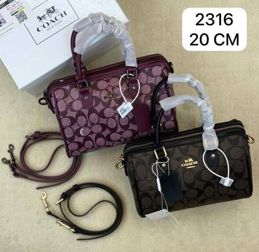 COACH 
GOOD QUALITY 💯
90 dhs🪙🌨️

WITH BOX 📦
🎁🎁🎁

Zain28
♥️♥️♥️