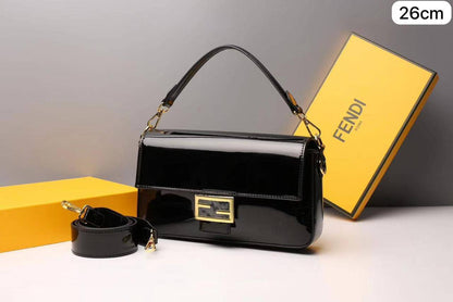 Fendi Baguette
1️⃣ First Quality +🎁
Size : 26 * 14 cm
80 dhs✅
with box 🎁

Zain115
♥️♥️♥️