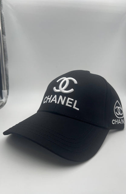 Chanel
Caps 🧢
High quality 💯
40 dhs❣️

Zain273
♥️♥️♥️